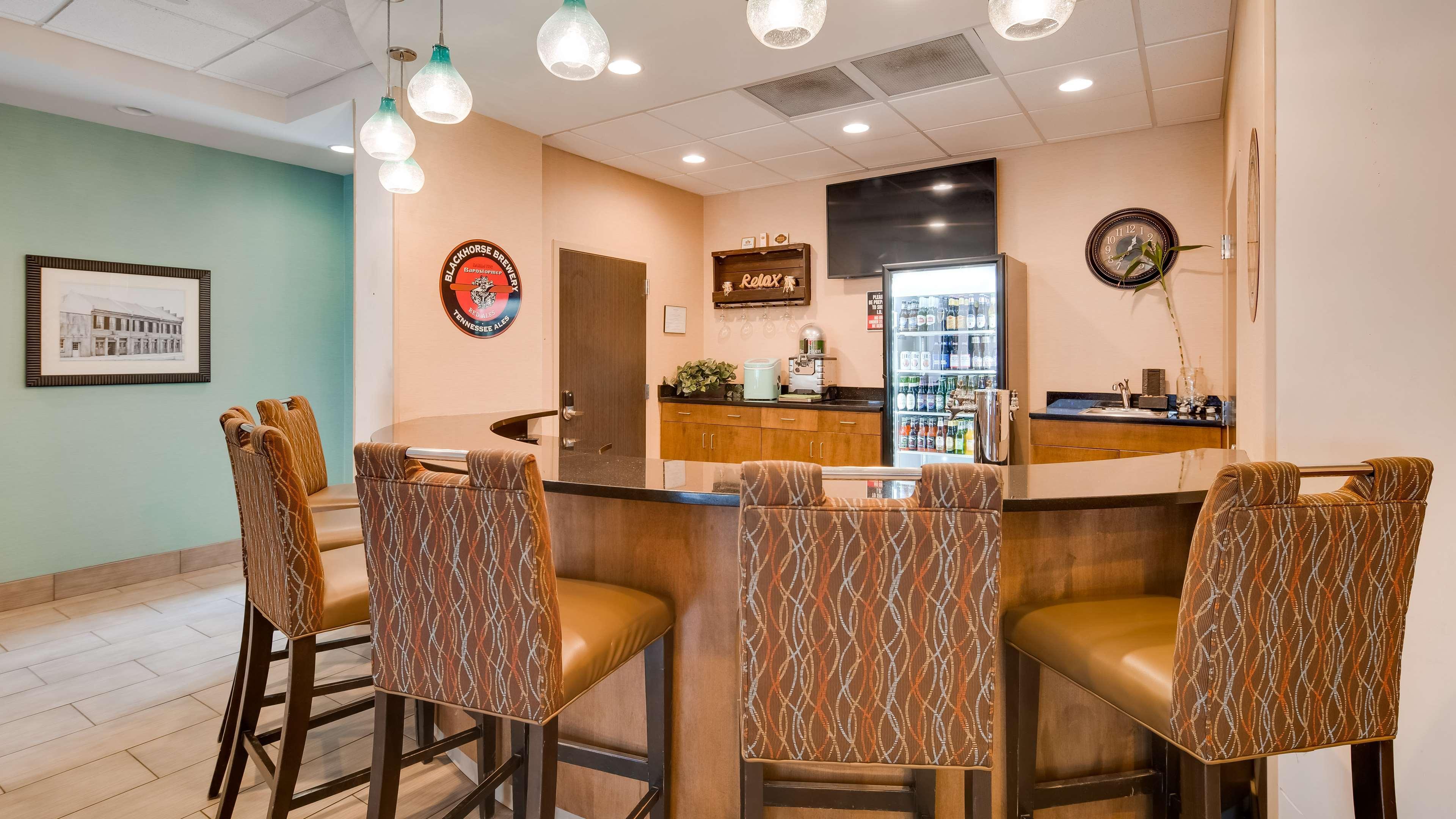 Best Western Plus Atrium Inn & Suites Clarksville Exterior foto